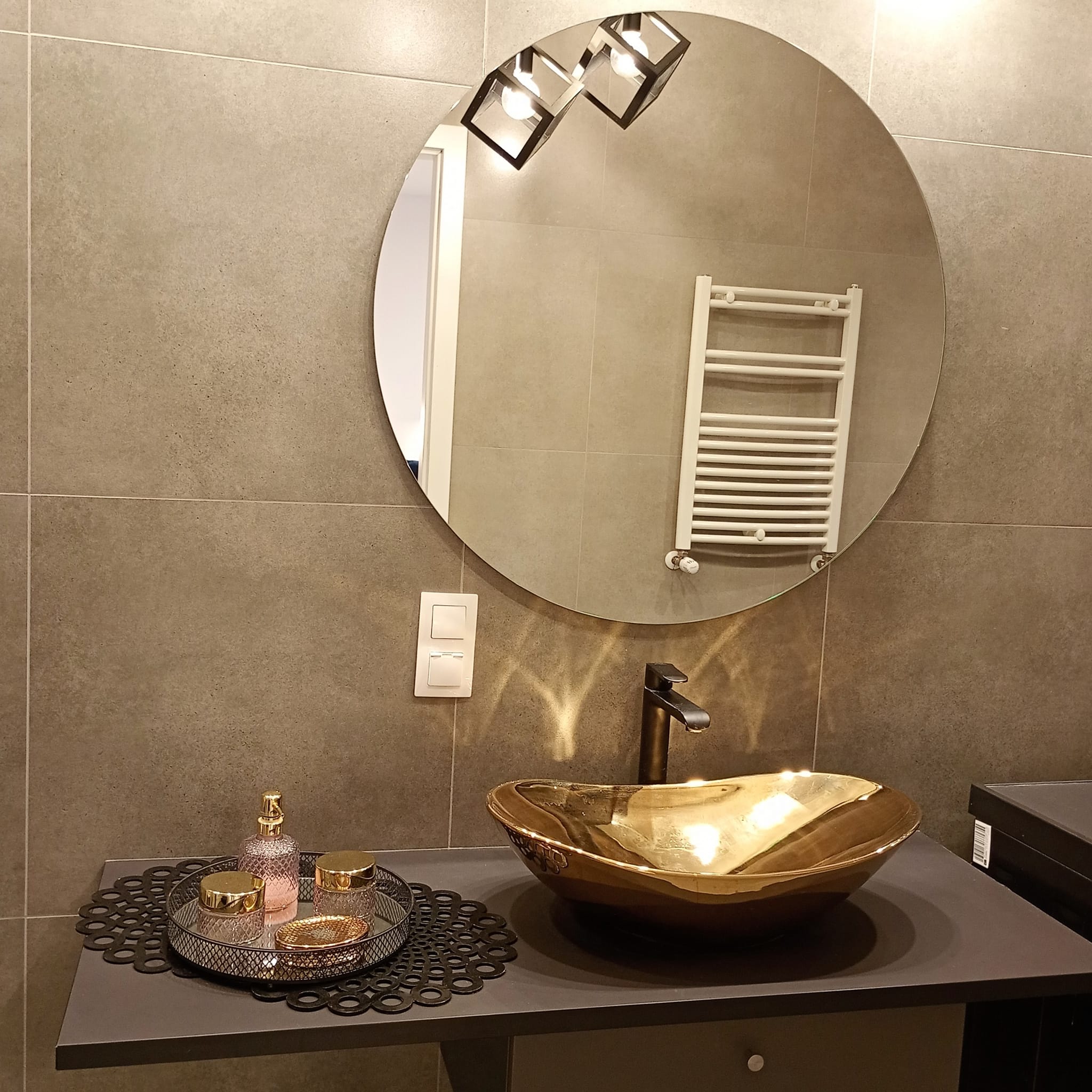 466012896_122200893500209962_7534826570745574305_n